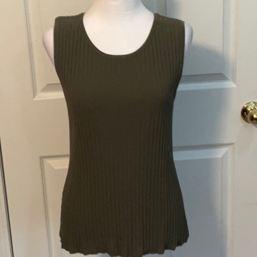 CHICO’S TANK TOP NWOT SIZE 2 (10-12) LARGE